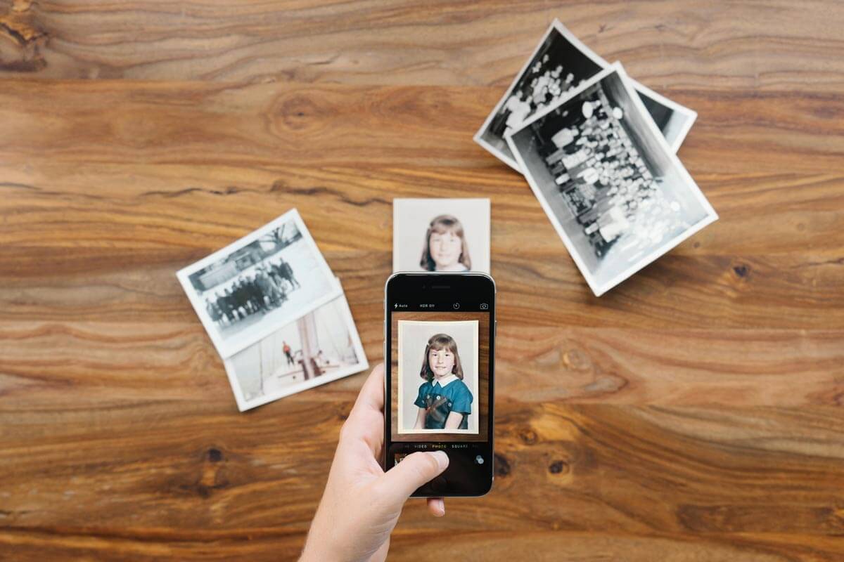 Discover the Best Way to Digitize Old Photos